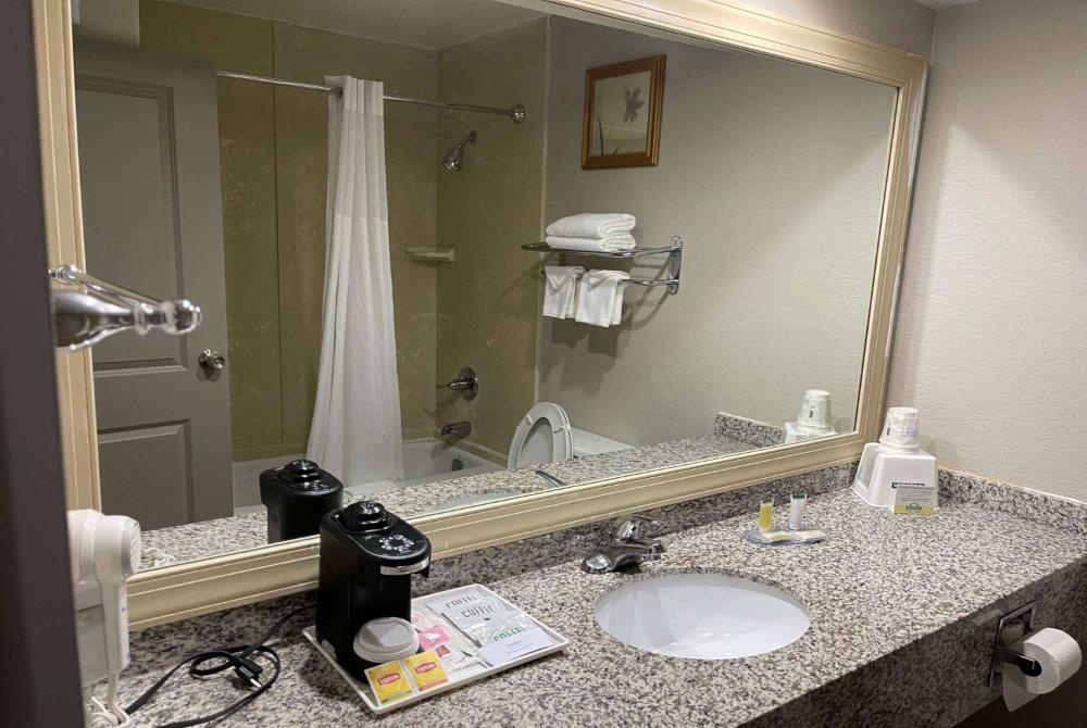 Days Inn by Wyndham Fayetteville-South/I-95 Exit 49